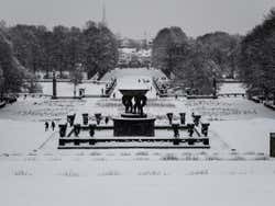 Le parc Vigeland enneigé
